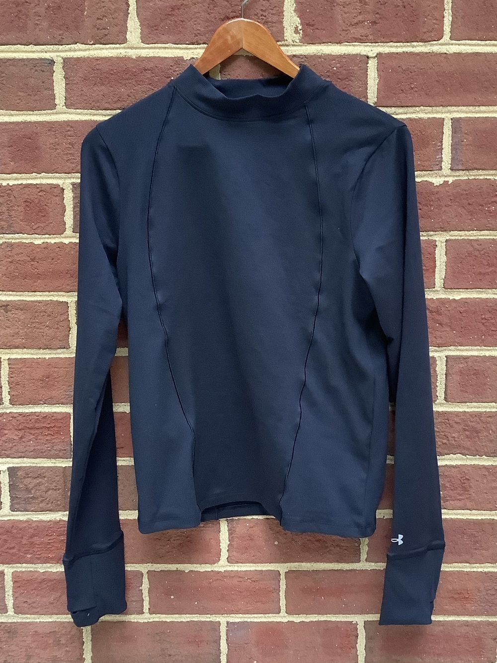 NWT $60 Under Armour Black Long Sleeve Mock Neck Top Thumb Holes L